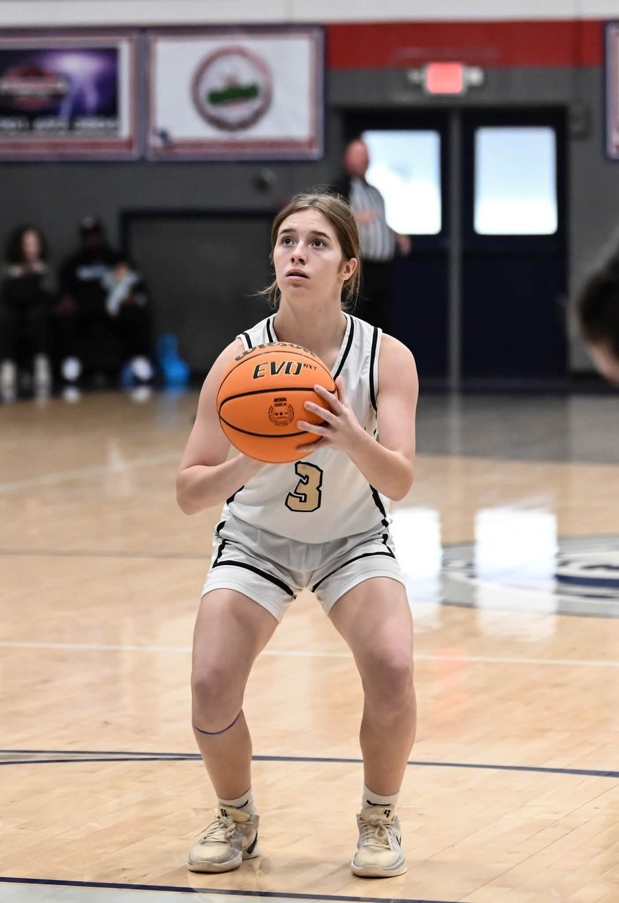 Kali Hinson at the free throw line