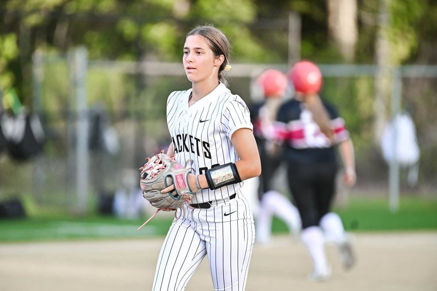 Kali Hinson fielding position