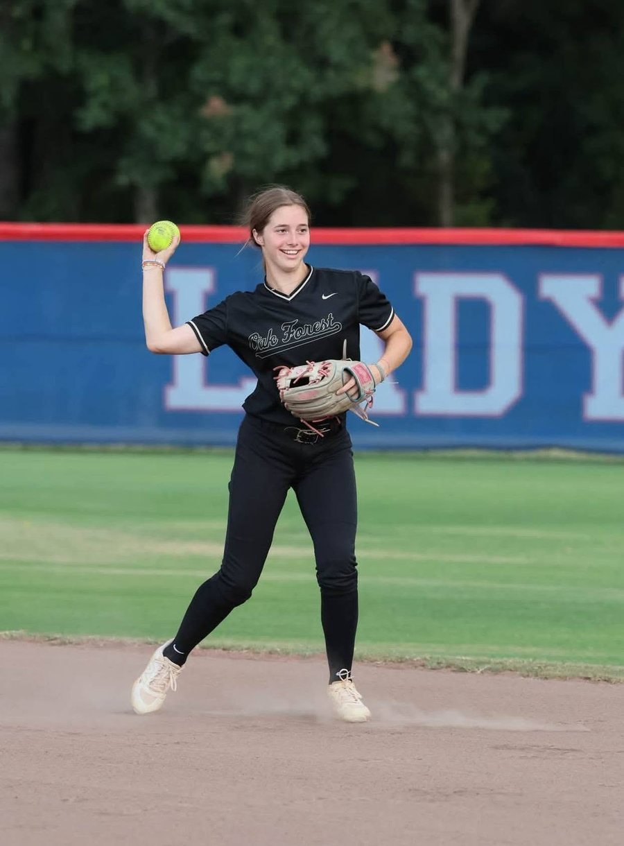 Kali Hinson throwing from the infield